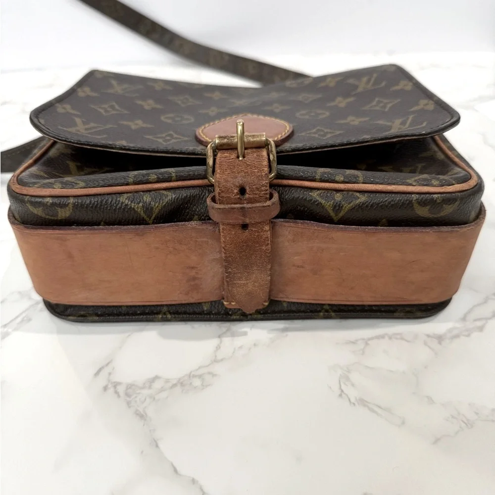 Louis Vuitton Cartouchière MM Crossbody Bag – Vintage Monogram 1982 + COA - Picture 3 of 16